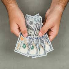 دلار و تاثیرات آن بر آهن